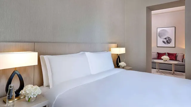 Official render of Jabal Omar serviced apartments, published by Jabal Omar Development Co, picture 2 of 5.